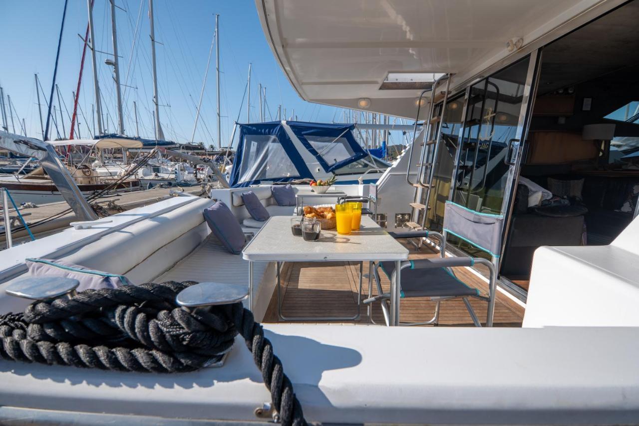 Hebergements Bateaux A Quai Porquerolles Luaran gambar