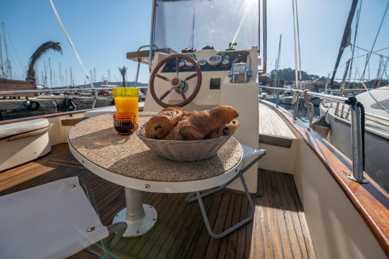 Hebergements Bateaux A Quai Porquerolles Luaran gambar