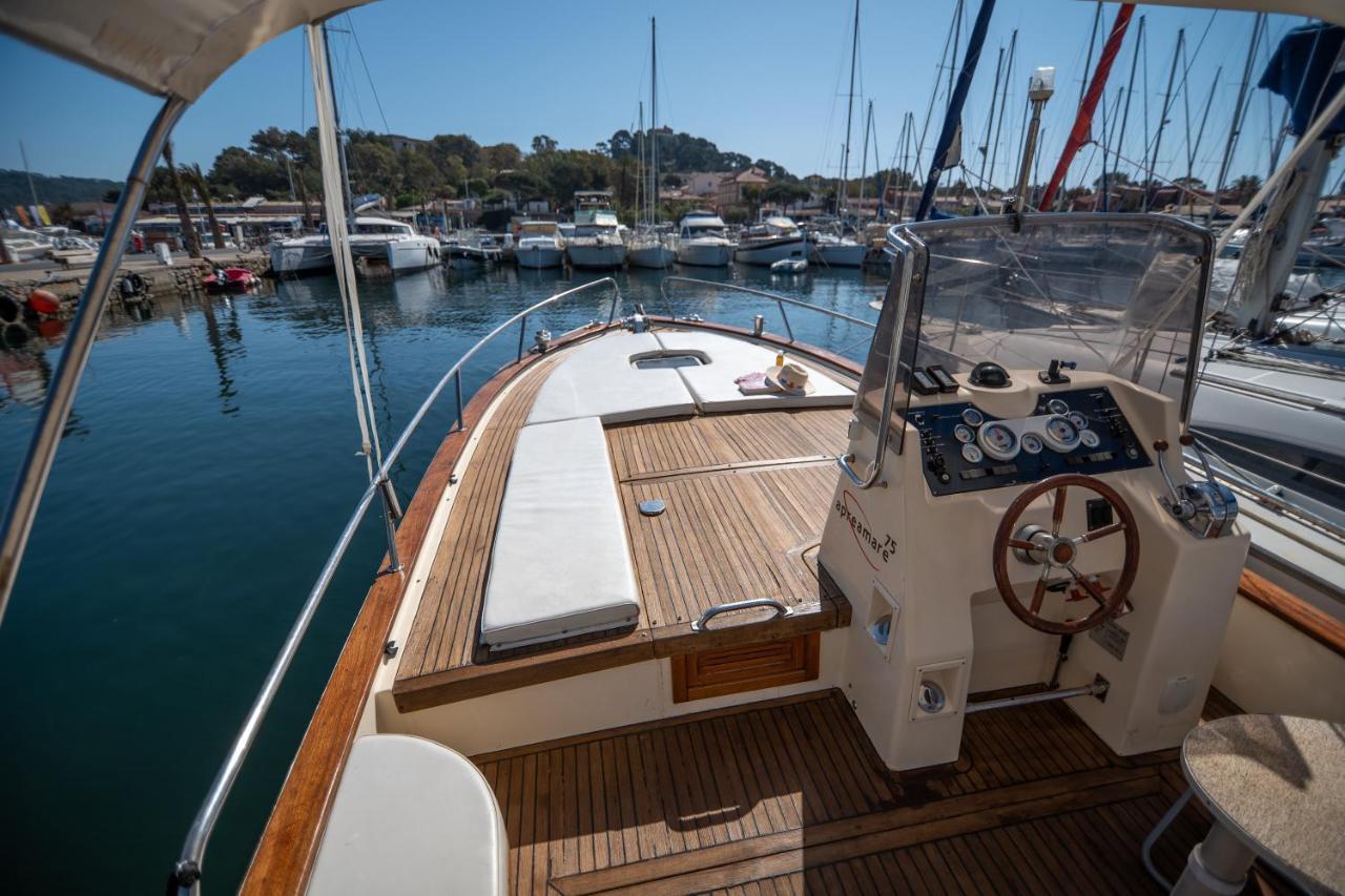 Hebergements Bateaux A Quai Porquerolles Luaran gambar
